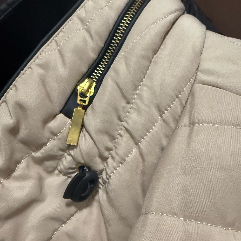 EUC PrettyLittleThing Cream/tan “stone” Mara Puffer Jacket - Picture 12 of 16